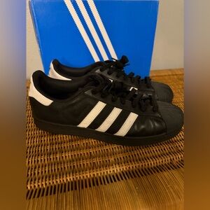 adidas Originals Superstar FTWWHT/CBLACK Men’s 11.5 Classic Shelltoe